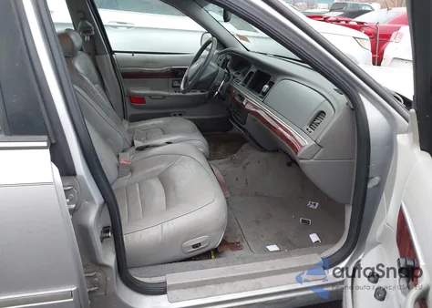 2001 Mercury Grand Marquis Ls z USA, uszkodzony, nr VIN 2MEFM75W61X682064